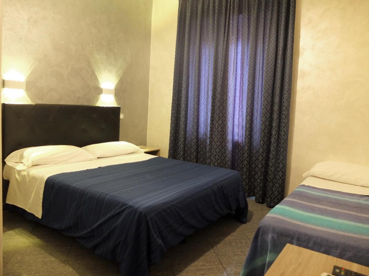 Guest Planet Hotel โรม ภายนอก รูปภาพ